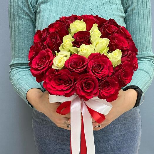 Flores en una Caja con una rosa