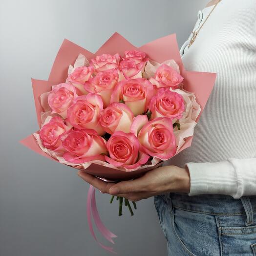Ramo de 15 rosas de dos colores Jumilia 40 cm
