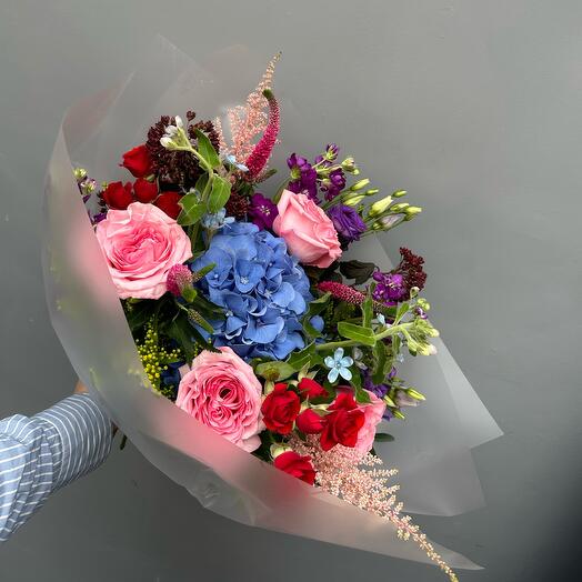 Bouquet mix with hydrangeas