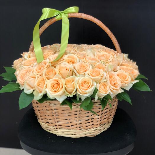 Basket of roses " Sunny"
