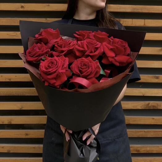 Bouquet with red French roses