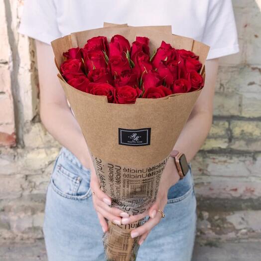 Bouquet of 25 local red roses 40 cm