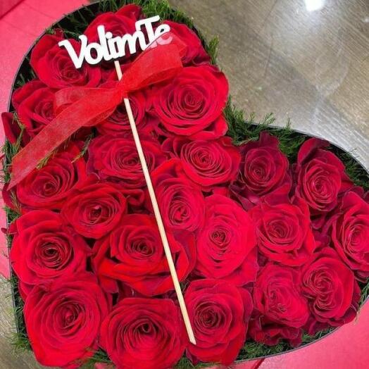 Red Roses in a heart box