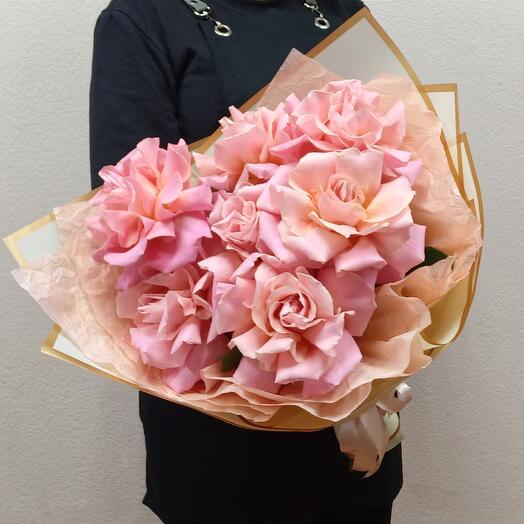 Bouquet of 7 French roses