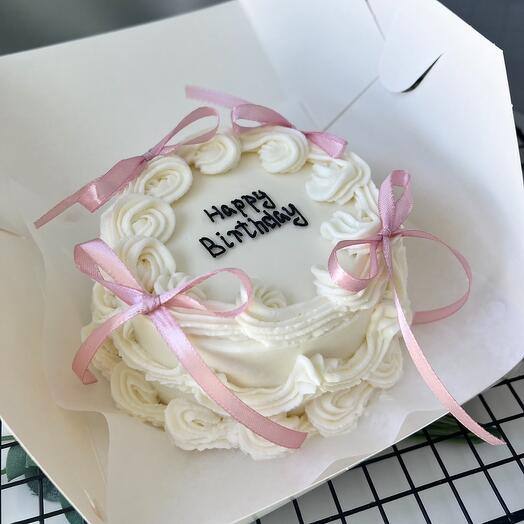 LAMBETH Bento cake