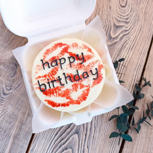 Бенто-торт с поцелуями Happy Birthday