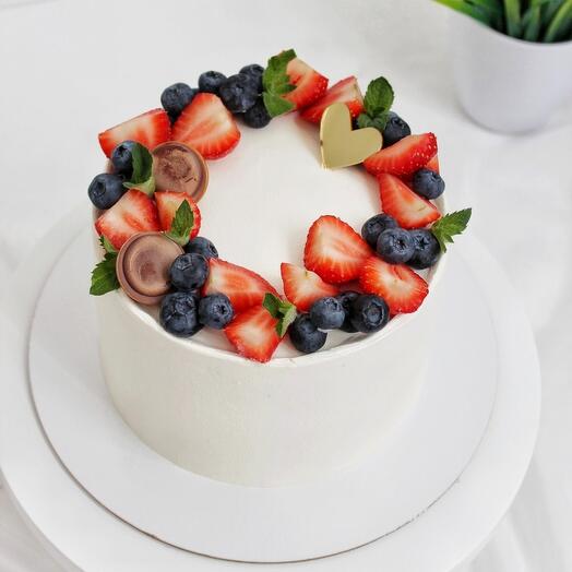 Торт с ягодами