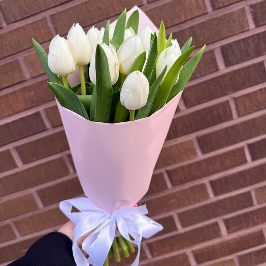White tulips 15pcs