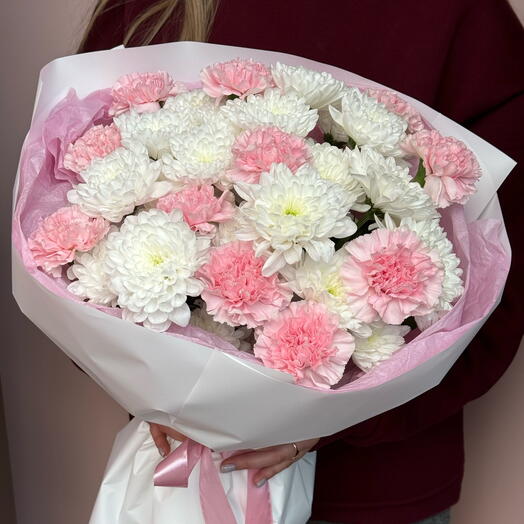 Ramo festivo de flores persistentes