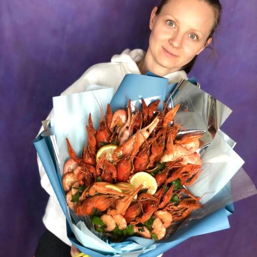 Мужской букет с раками и морепродуктами