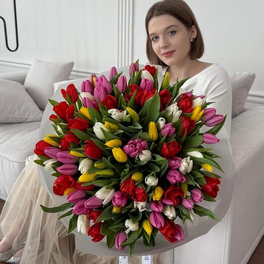Mixed bouquet of 101 tulips