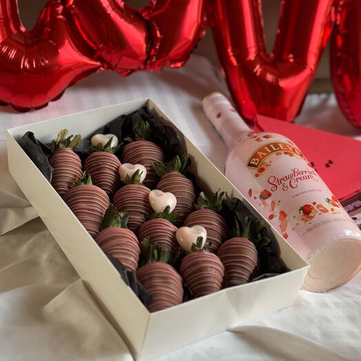 Baileys hearts strawberry box | Клубника в шоколаде с бейлис-сердечками