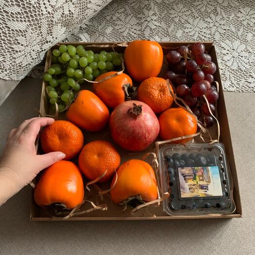 Подарочный сет фруктов с голубикой