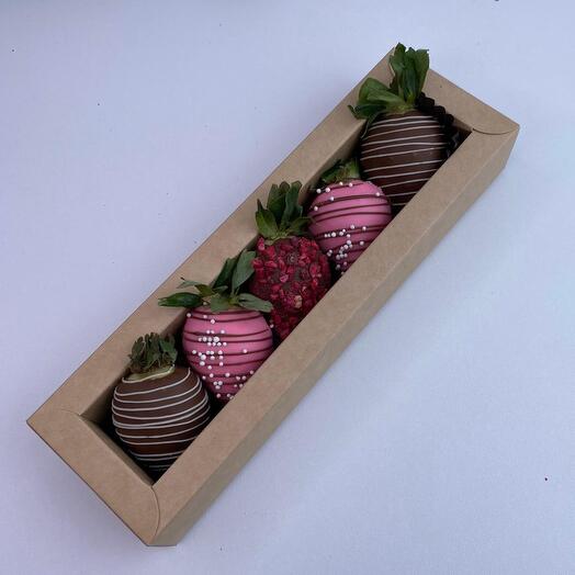 5 chocolate-covered strawberries