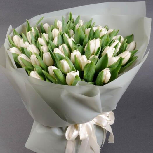 Bukiet z tulipanow białych