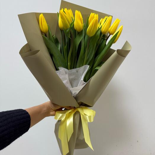 Букет 15 Шт тюльпанов