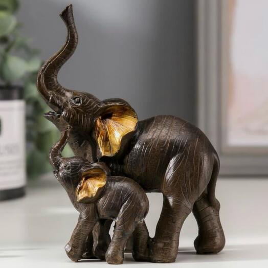 Фигурка Слон африканский со слонёнком, коричневый золотые ушки, 12.5×9.5×5 см