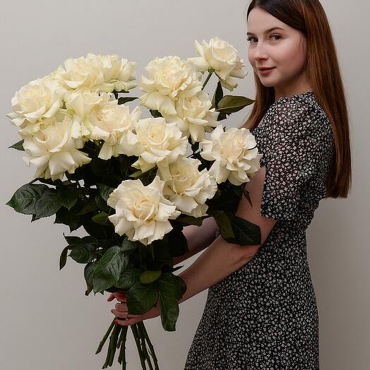 Белые французкие розы