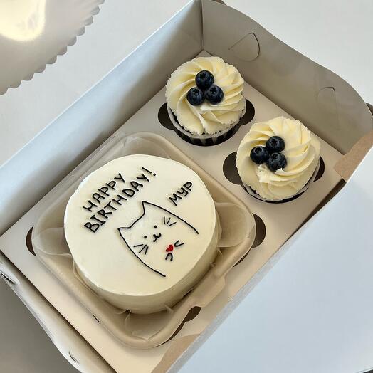 Juego de Bento y 2 cupcakes
