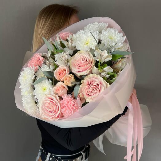 Великий ніжний букет для коханої
