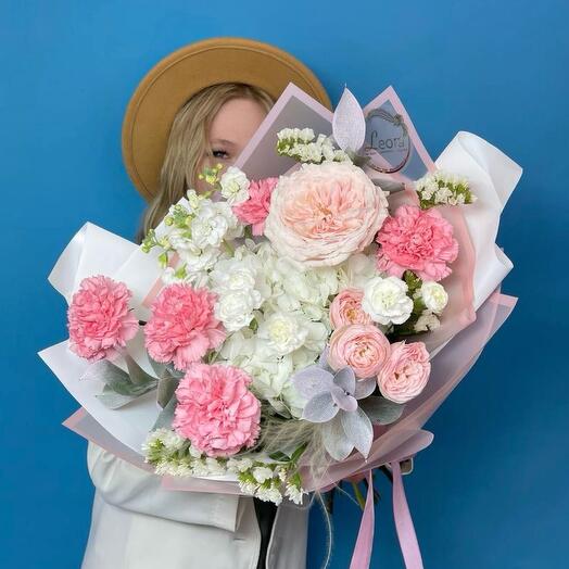 Букет. Монобукет 2033. Leora Flowers дом цветочной моды