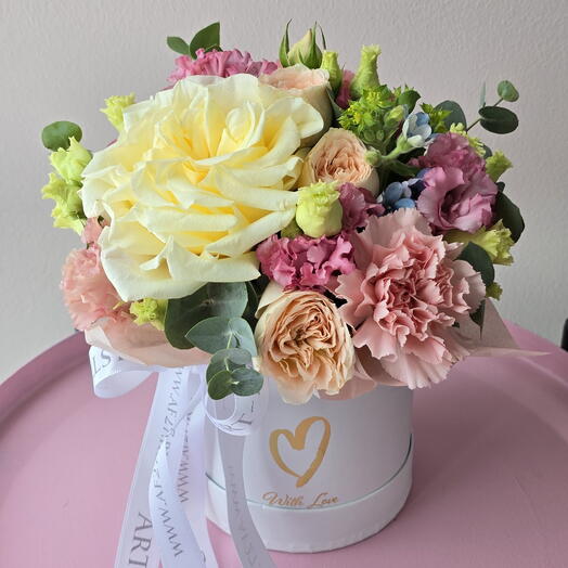 Цветы в коробке