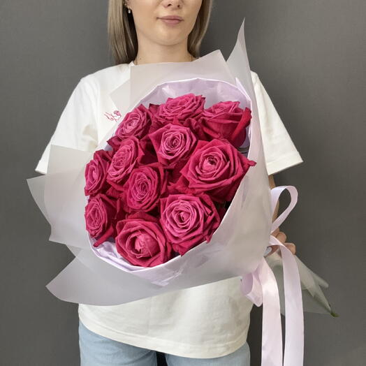 11 малиновых Роз