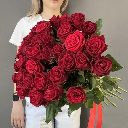Букет из 35 красных Роз