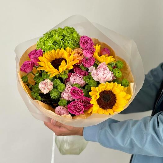 PPeonies, Sunflowers Hydrangea Bright Bouquet