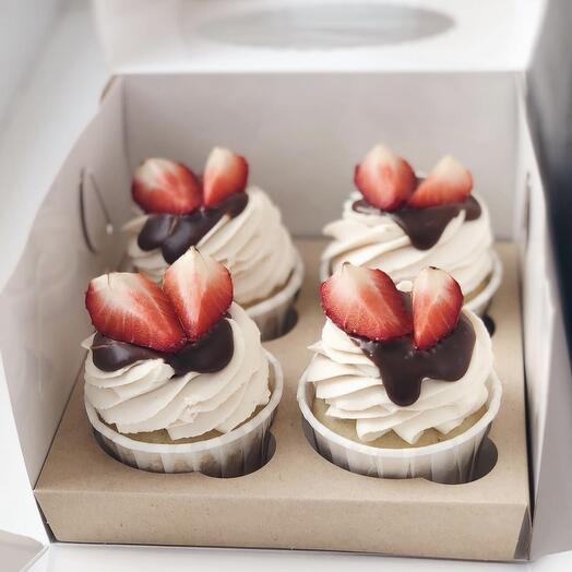 Ванильные капкейки с нежным кремом чиз 🧁(наборе 4 шт)