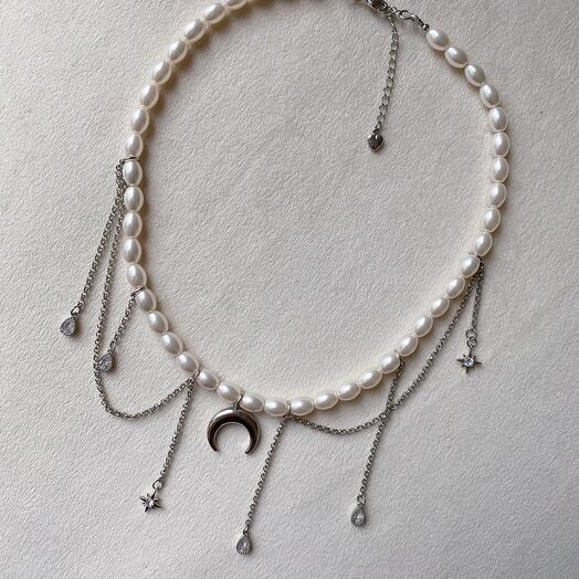 Чокер с цепочками и подвеской