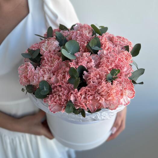 Шляпная коробка розовых гвоздик (N127)