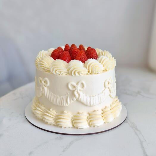 🎂 Белый ламбет-торт 2 кг с клубникой