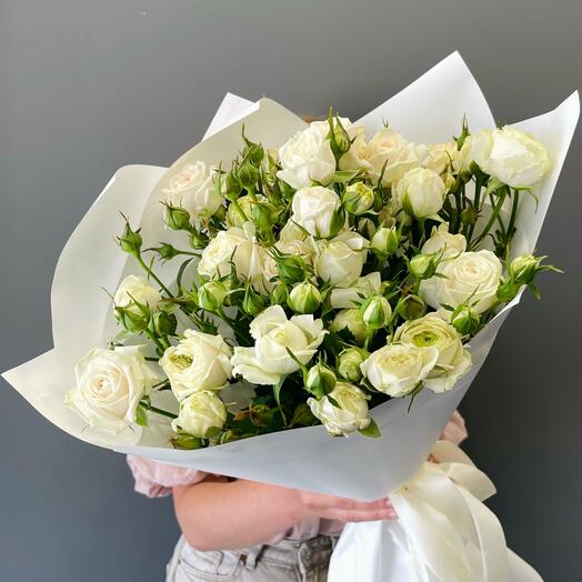💐 Белые кустовые розы букет