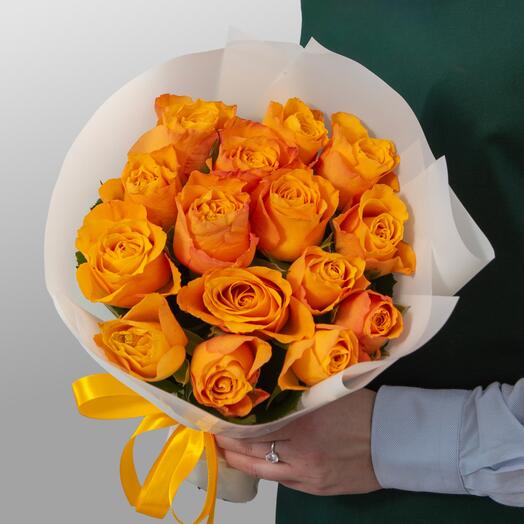 Букет STUDIO FLORISTIC "Солнечный привет", розы Кения, 15 штук