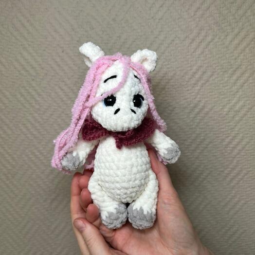 Нежная лошадка