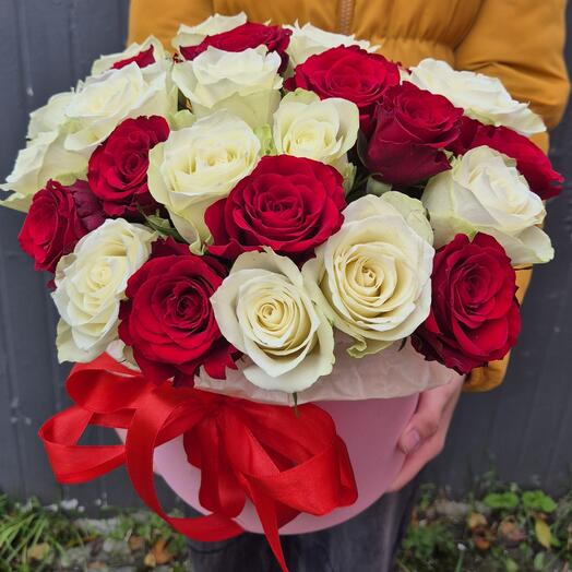 Цветы в коробке 25