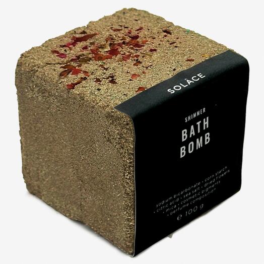 SOLACE Бомбочка для ванны "Северный лес" с солью, шиммером и сухоцветами