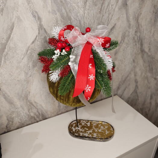 Новогодний шар на подставке 1