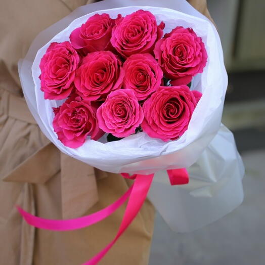 Букет из малиновых роз