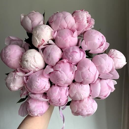 "25 оттенков розового" - букет нежный, но с характером