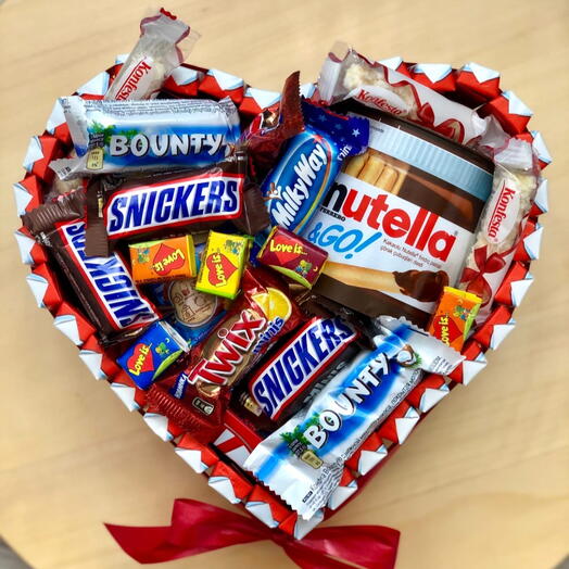 Сердце из любимых сладостей