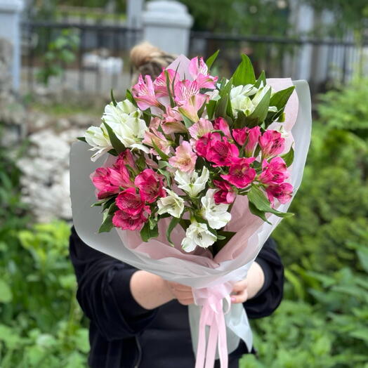 Микс альстромерий