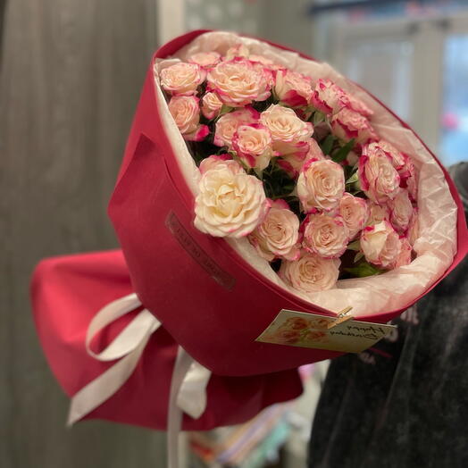 Моно букет из рефлекса в бордовой упаковке💔