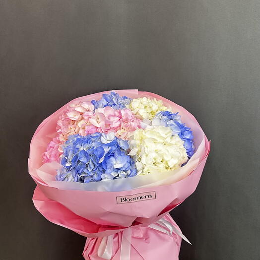 Букет из 7 гортензии