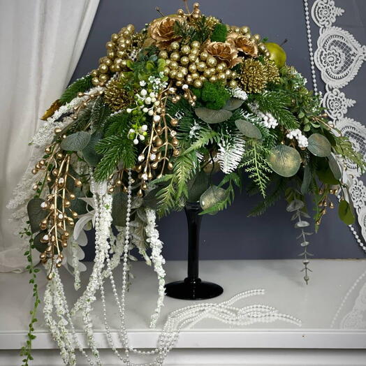 Золотое украшение для стола