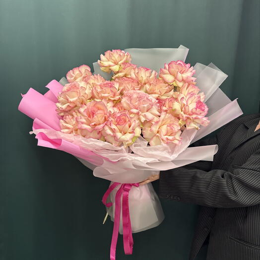 Розовые розы 25 шт