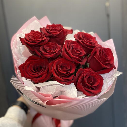 Прекрасные красные розы 🌹