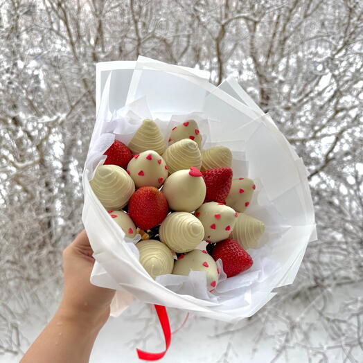 Букет из 19 клубничек
