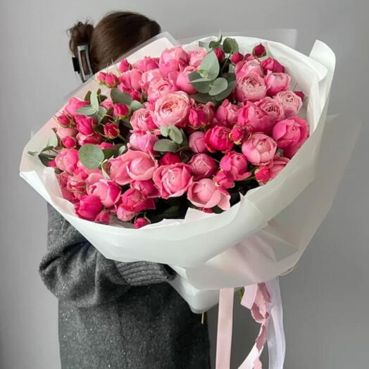 Нежный букет роз ко Дню Святого Валентина